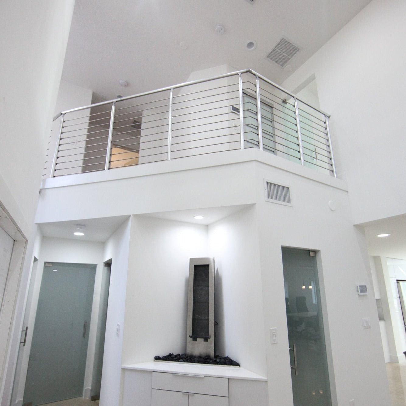 Prova Aluminum Handrail Lifestyle