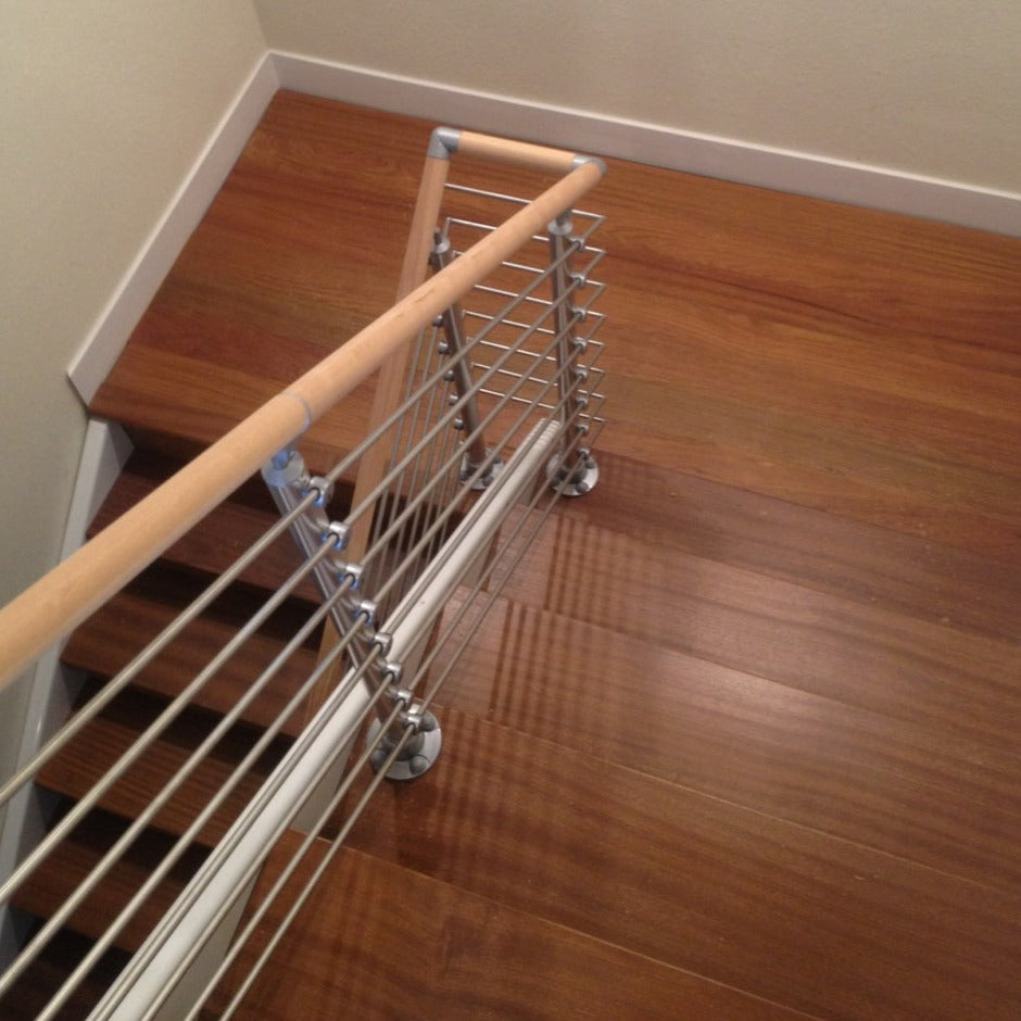 Prova PA1 36" Top Mount Post Lifestyle