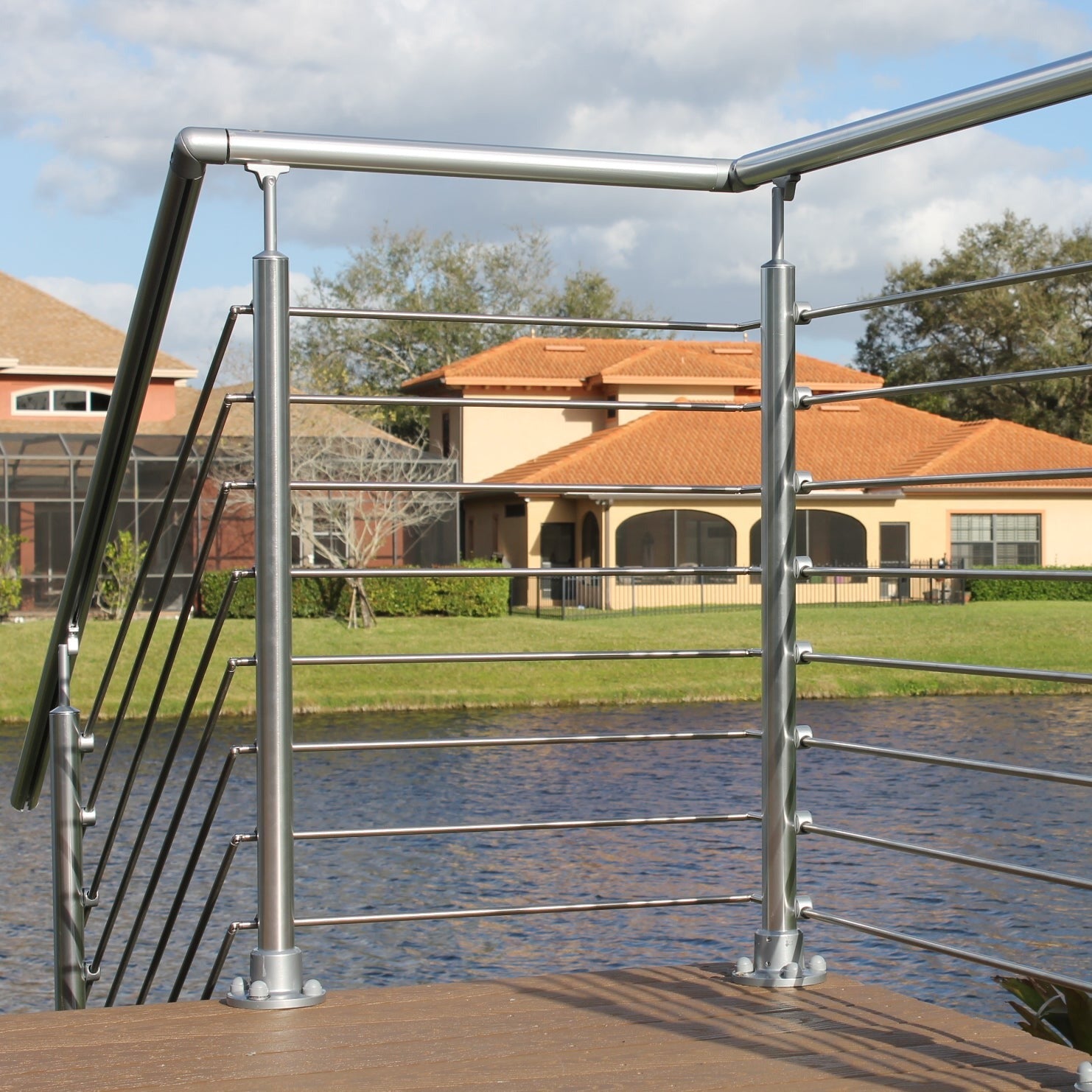 Prova PA6 Handrail Elbow Lifestyle