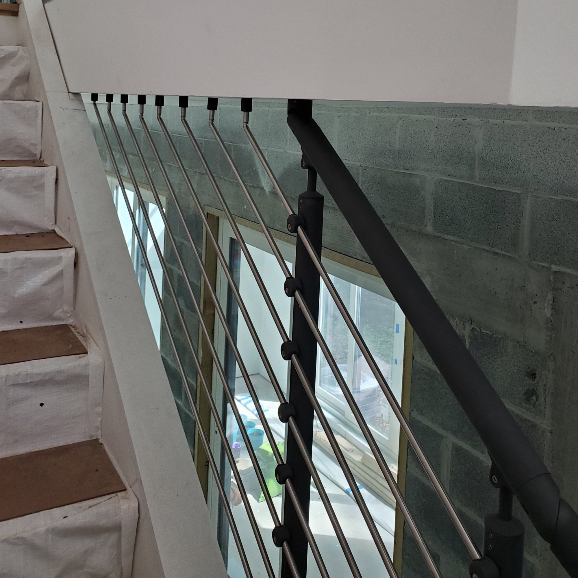 Prova PA11ab Anthracite Wall Terminal for Tube In-FILL Lifestyle