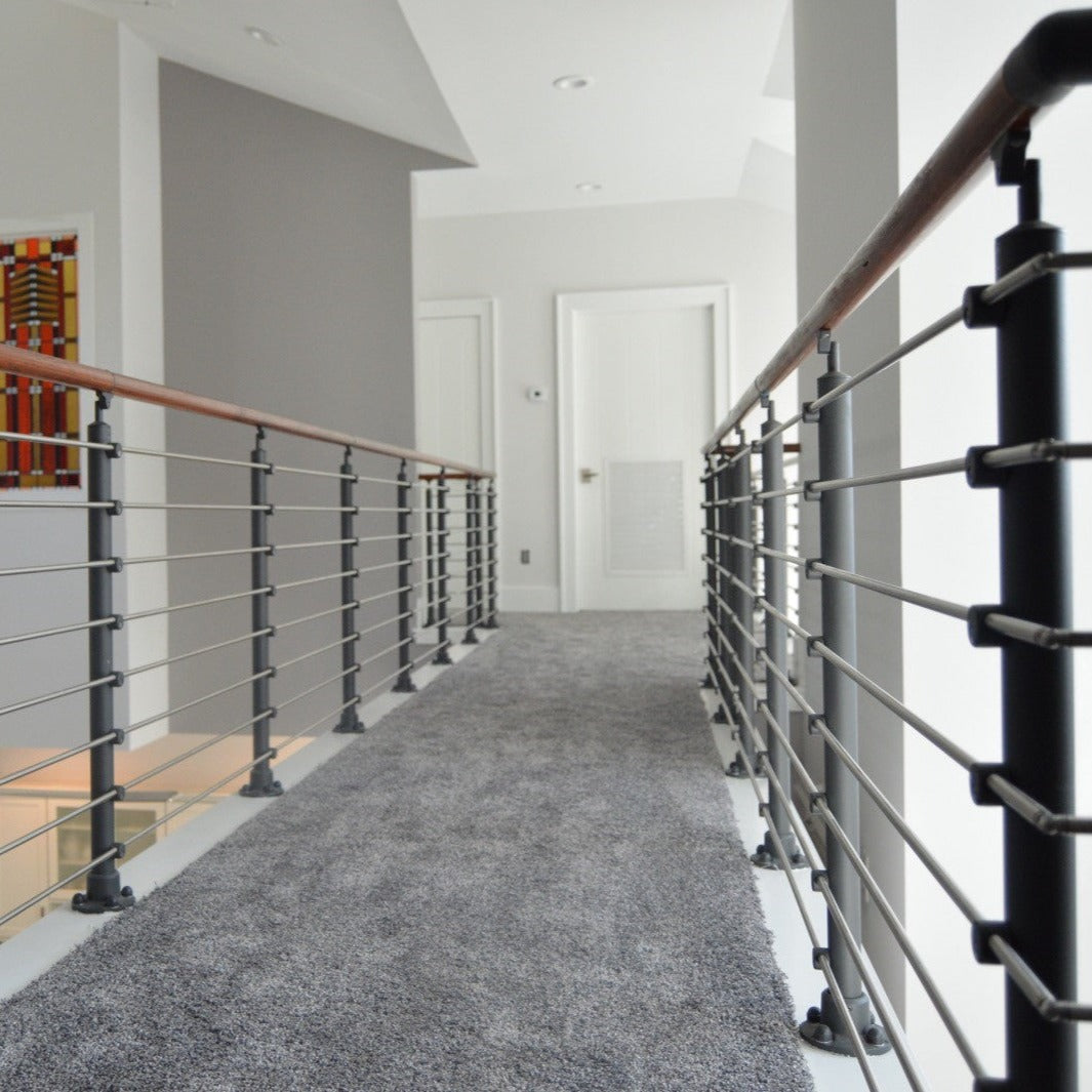 Prova PA1 36" Top Mount Post Lifestyle