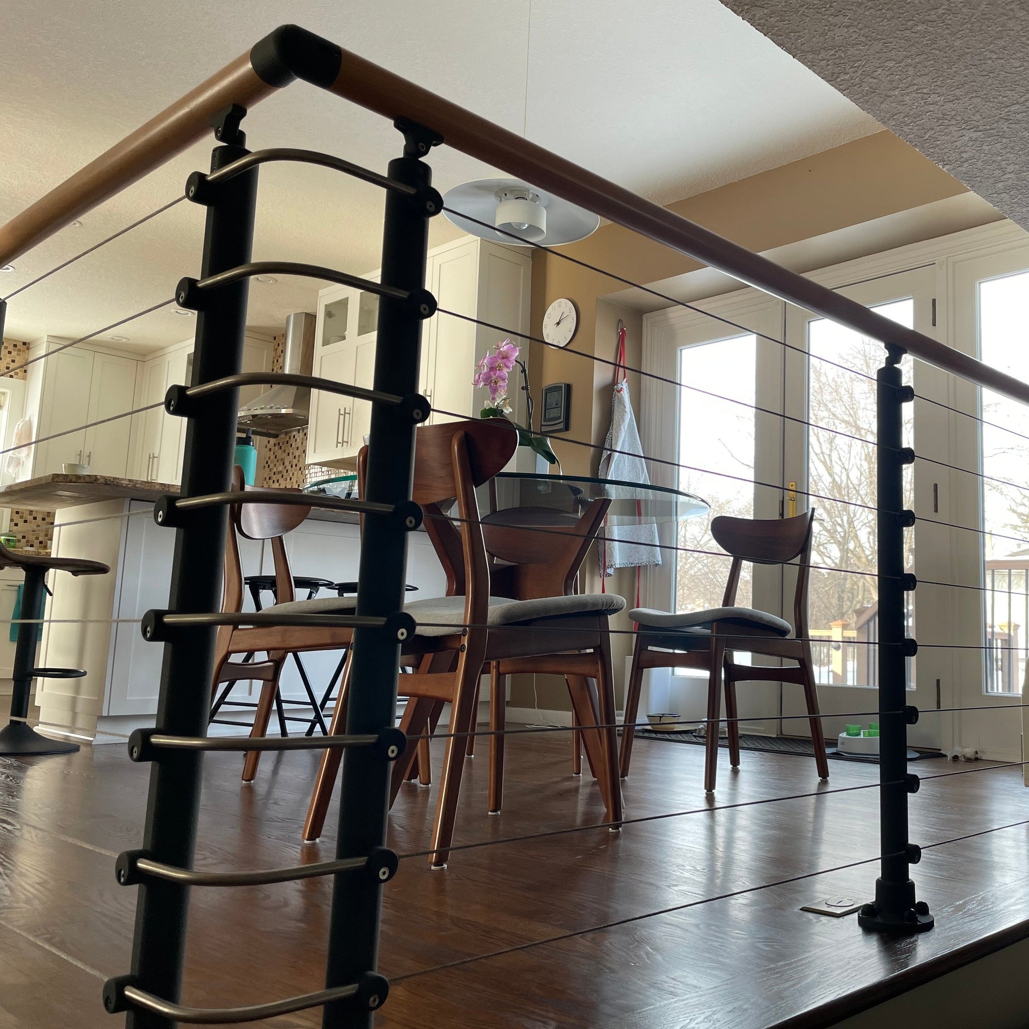 Prova PA25a 90 Degree Corner for Steel Cable or Steel Tube In-FILL Lifestyle